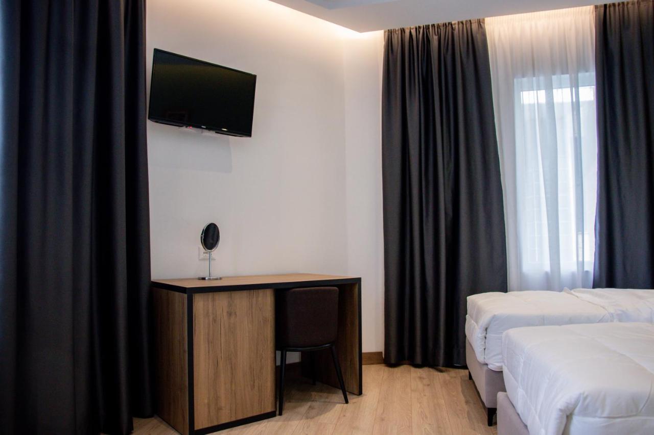 Hotel Blini Shkoder Ngoại thất bức ảnh