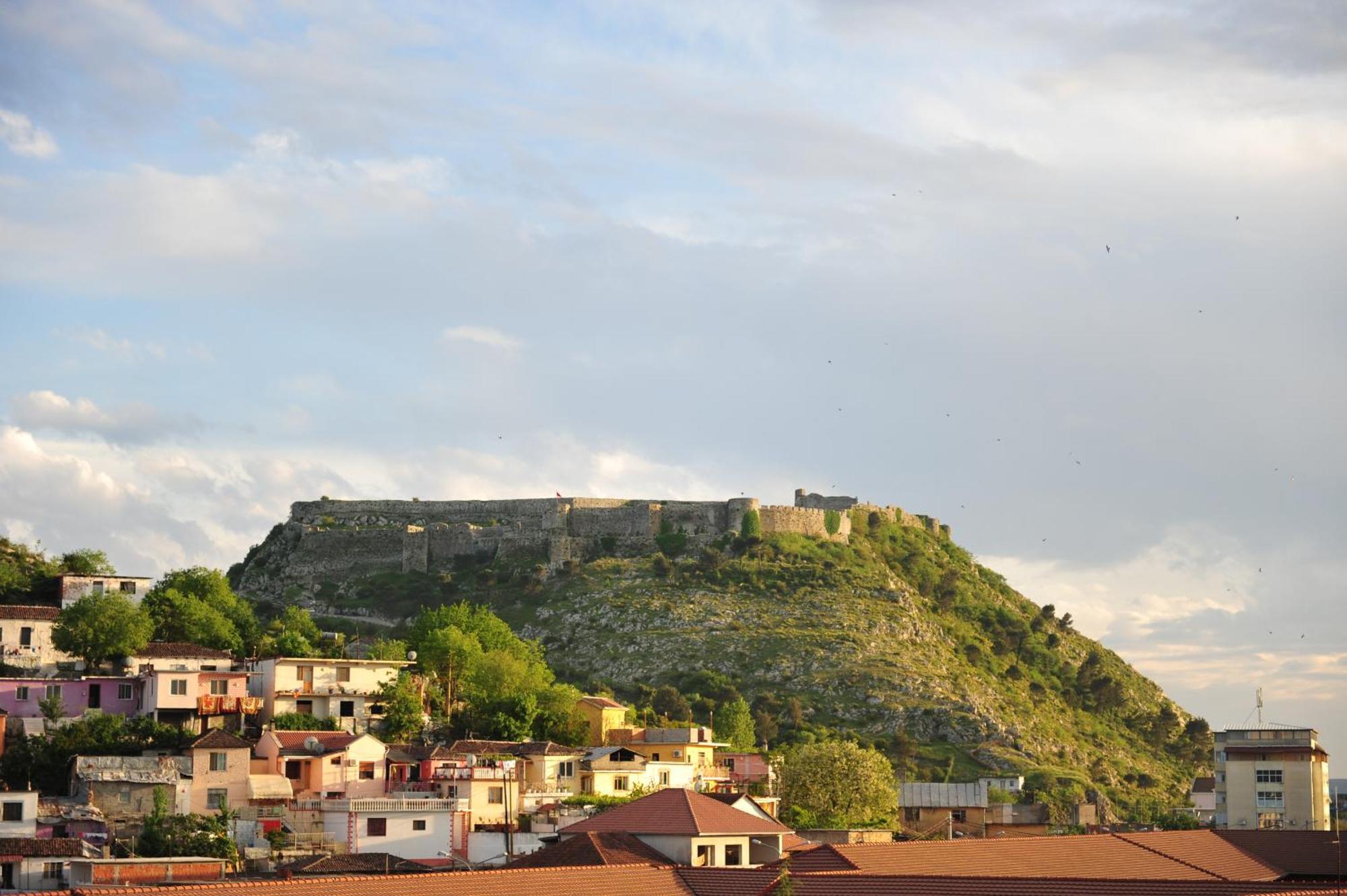 Hotel Blini Shkoder Ngoại thất bức ảnh